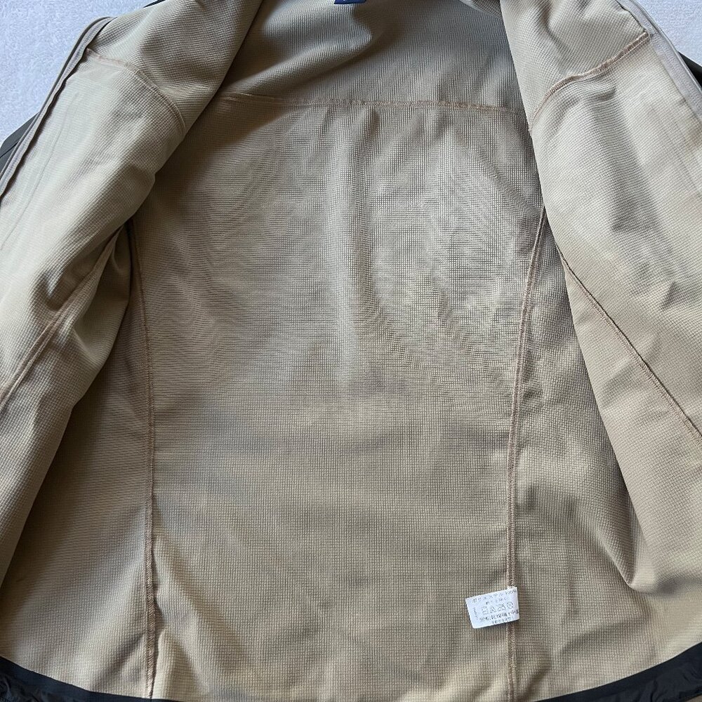 Arc'teryx Shell Jacket In Gray Size Large - Men's - image 3